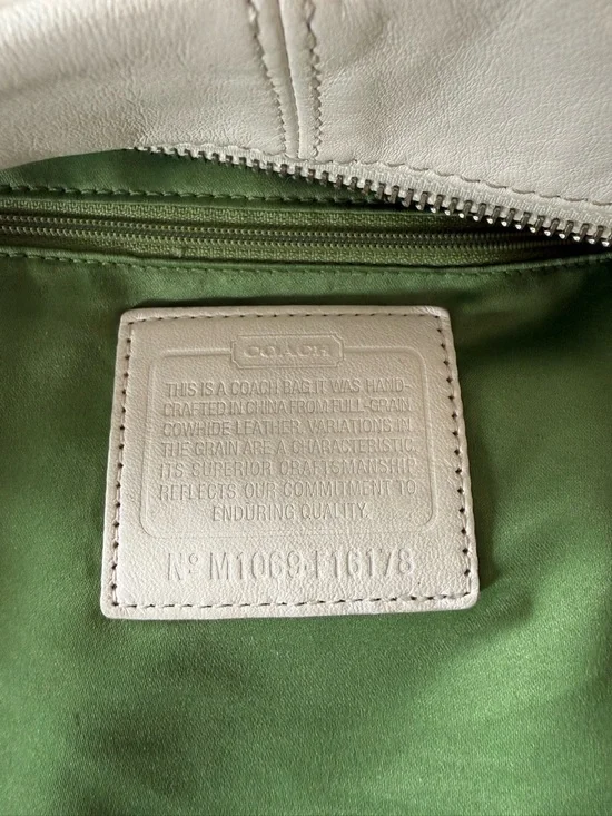 Y2K Vintage Coach Studded Embossed Leather Duffle Hobo Shoulder Bag Ivory F16178 - Picture 11 of 13